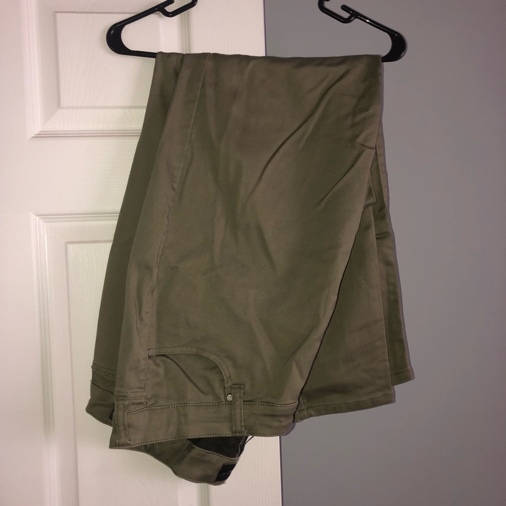 NWOT Celebrity Pink Skinny Pants